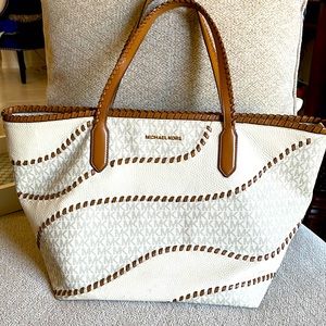 Michael Kors White and Tan Women's Tote Bag
